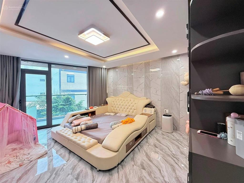 Bán nhà riêng tại đường nguyễn phúc chu, quận tân bình, 5,5 tỷ, 65m2, đẹp nhiều tiện ích