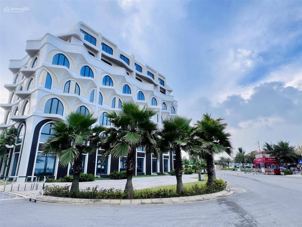 Bán khách sạn mặt biển boutique hotel vlasta  sầm sơn