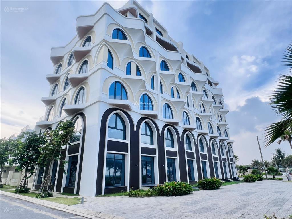 Bán khách sạn mặt biển boutique hotel vlasta  sầm sơn