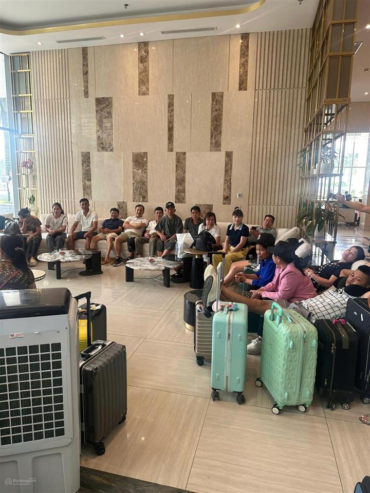Chủ nhà cần bán gấp căn soleil wyndham studio giá full chỉ chưa tới 2t9( 100%), 1 căn duy nhất.
