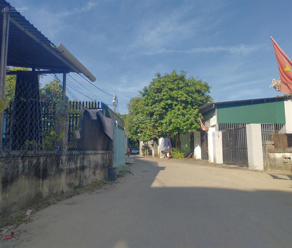 Bán nhà 3 tầng  đất trăm mét  giá chỉ nhỉnh hơn 2 tỷ tp. huế!