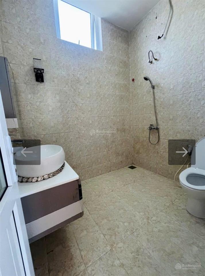 Bán nhà 3 tầng  đất trăm mét  giá chỉ nhỉnh hơn 2 tỷ tp. huế!