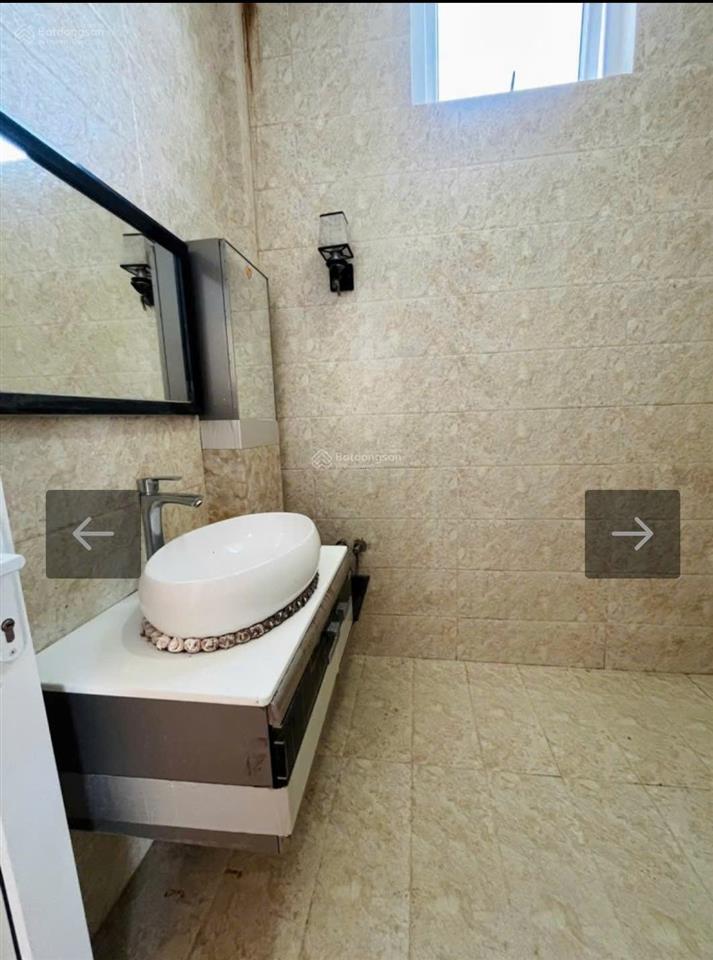 Bán nhà 3 tầng  đất trăm mét  giá chỉ nhỉnh hơn 2 tỷ tp. huế!