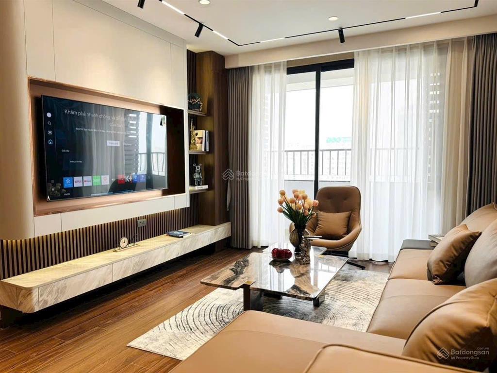 Bán căn 3pn chung cư flc complex 36 phạm hùng chỉ 8,7 tỷ tặng full nội thất mới đẹp y ảnh