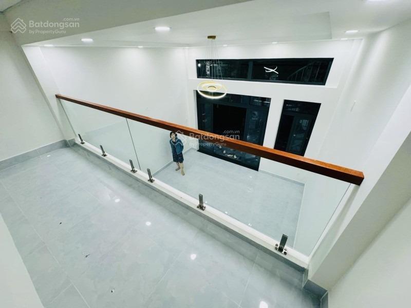 Quận 10 cmt8  nhà 4 tầng btct 7 pn, 67 m, 8.9 tỷ.