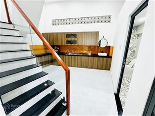Quận 10 cmt8  nhà 4 tầng btct 7 pn, 67 m, 8.9 tỷ.