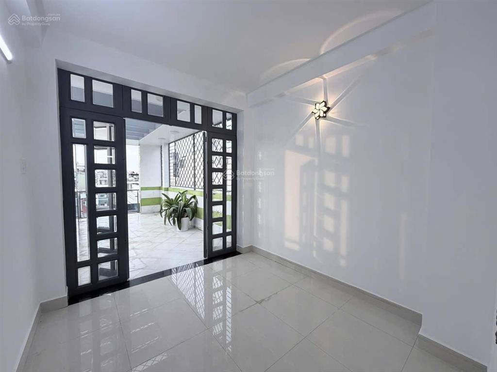 Quận 10  hẻm xe tải 1sẹc, tô hiến thành  60m  5tầng btct mới  giá chỉ 12,2tỷ.