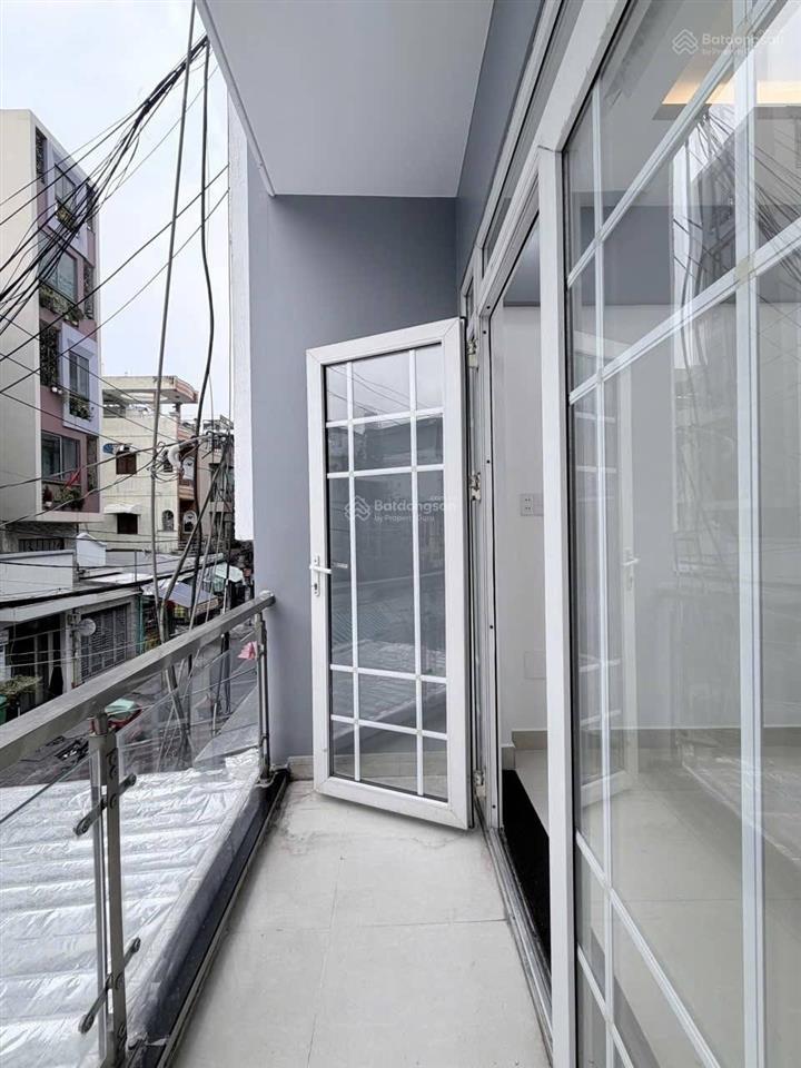Quận 10  hẻm xe tải 1sẹc, tô hiến thành  60m  5tầng btct mới  giá chỉ 12,2tỷ.