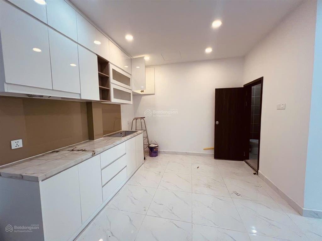 Chỉ 3.8 tỷ  căn hộ mới đẹp view bờ kè trường sa  giáp quận 1  60m² 2pn sổ hồng riêng