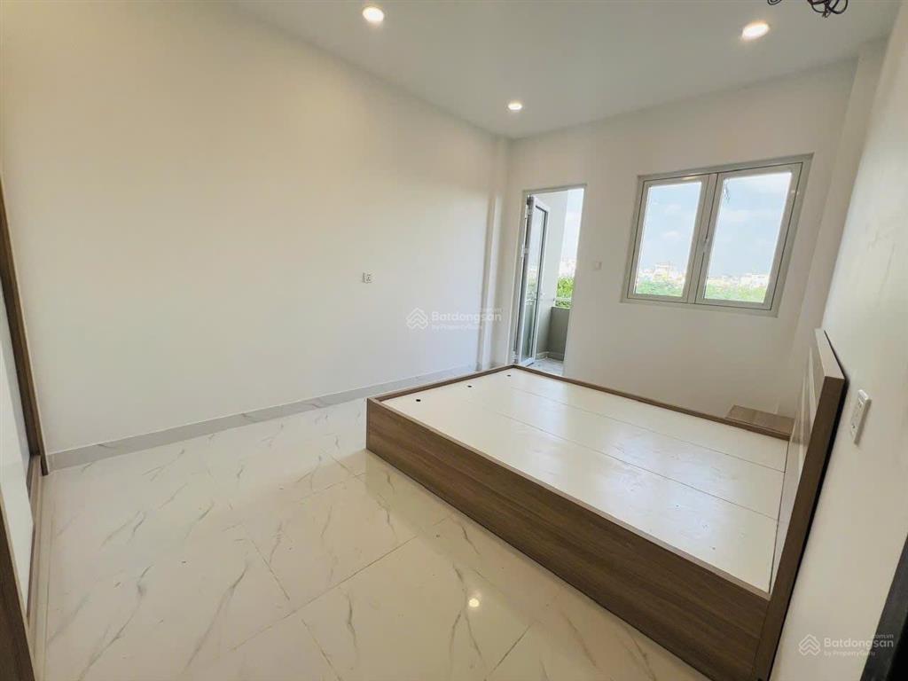 Chỉ 3.8 tỷ  căn hộ mới đẹp view bờ kè trường sa  giáp quận 1  60m² 2pn sổ hồng riêng
