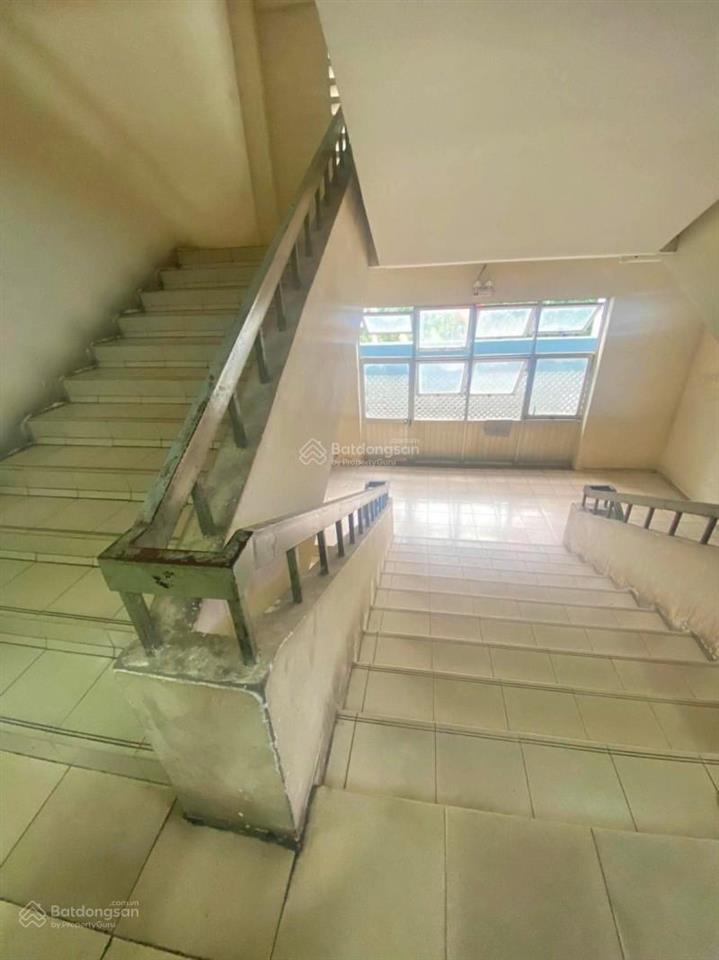 Quận 10  cao ốc nguyễn kim  54m2  tầng thấp  shr giá 4,15 tỷ. (6025)