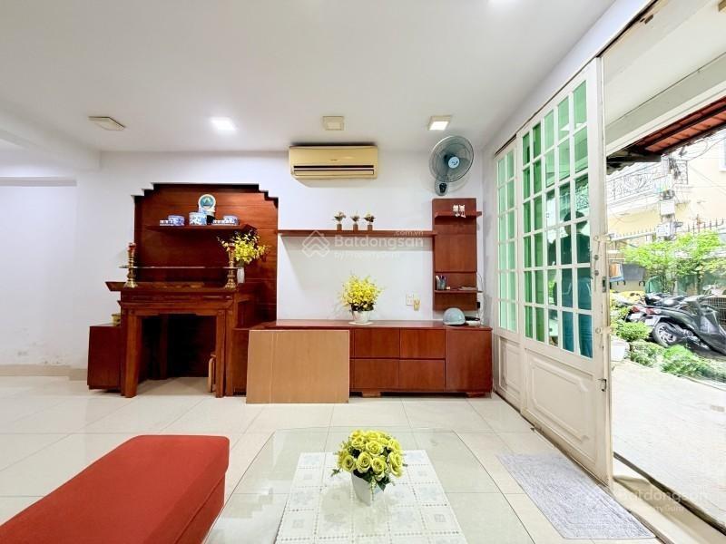 Bình thạnh trệt cc nơ trang long  56m(4mx14m) shr giá 3,3 tỷ.(6026)