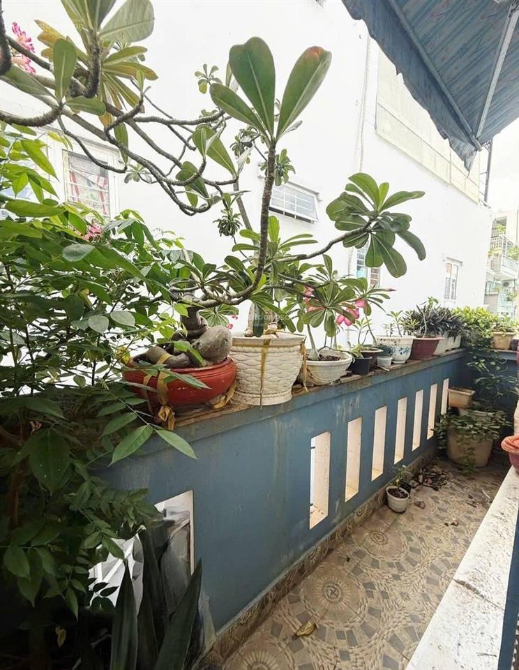 Trung tâm q10  khuôn đất vuông  giáp lê hồng phong, điện biên phủ, kinh doanh online, mở vp.