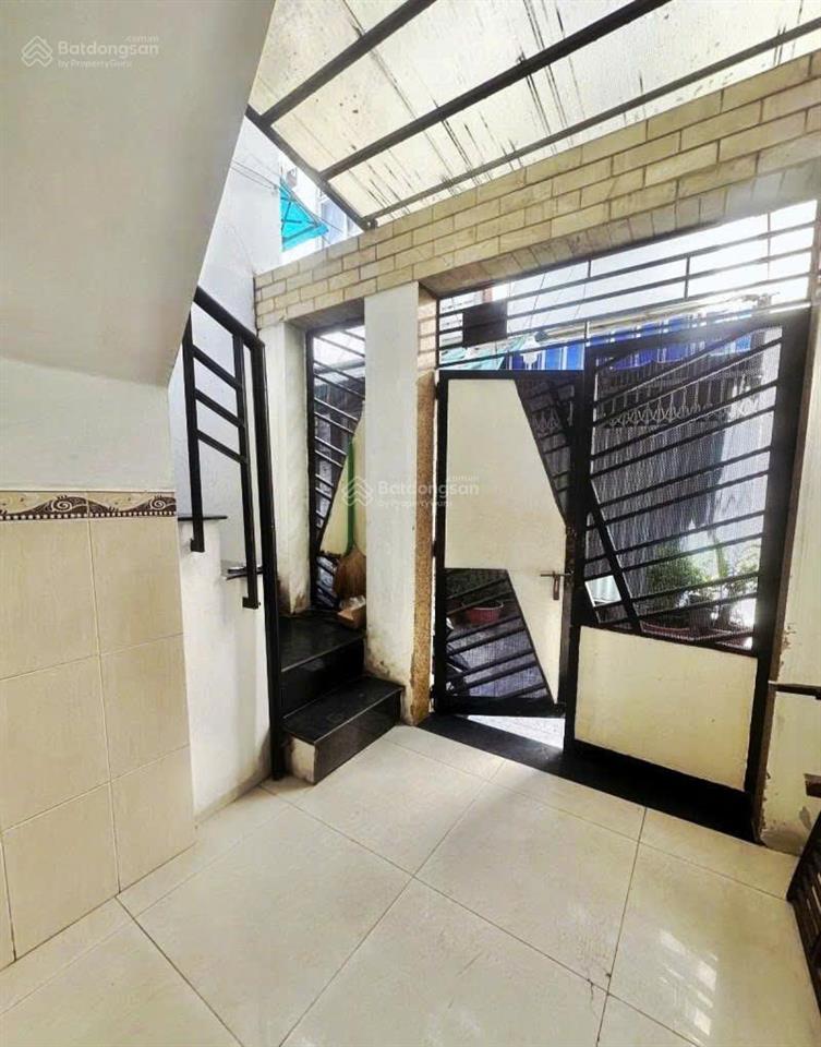 Quận 10 định cư bán gấp căn nhà đường tô hiến thành  hxh đổ cửa  5 tầng btct  6pn  chỉ 8.5 tỷ