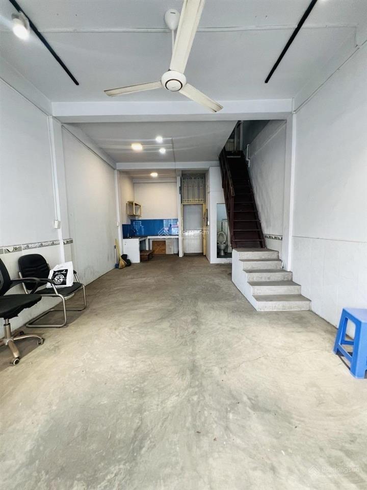 Quận 5 chung cư nguyễn trãi 68m2 2pn sạch đẹp shr giá 2,39 tỷ.(6023)