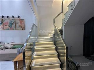 Hẻm 4m sát mt lê hồng phongnhà mới sổ vuông  46m(4mx11m) giá 9,2tỷ.