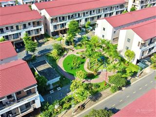 Hot bán căn xẻ khe view công viên centa city full nội thất, đang cho thuê giá 15tr/tháng