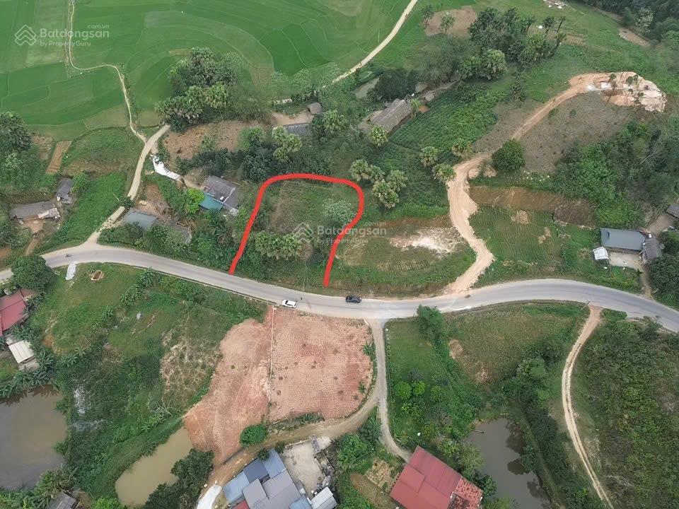 Chưa đầy tỷ đâu ạ quý anh chị có 888.2m có 400 thổ cư bám mặt đường nhựa lên đến 28m