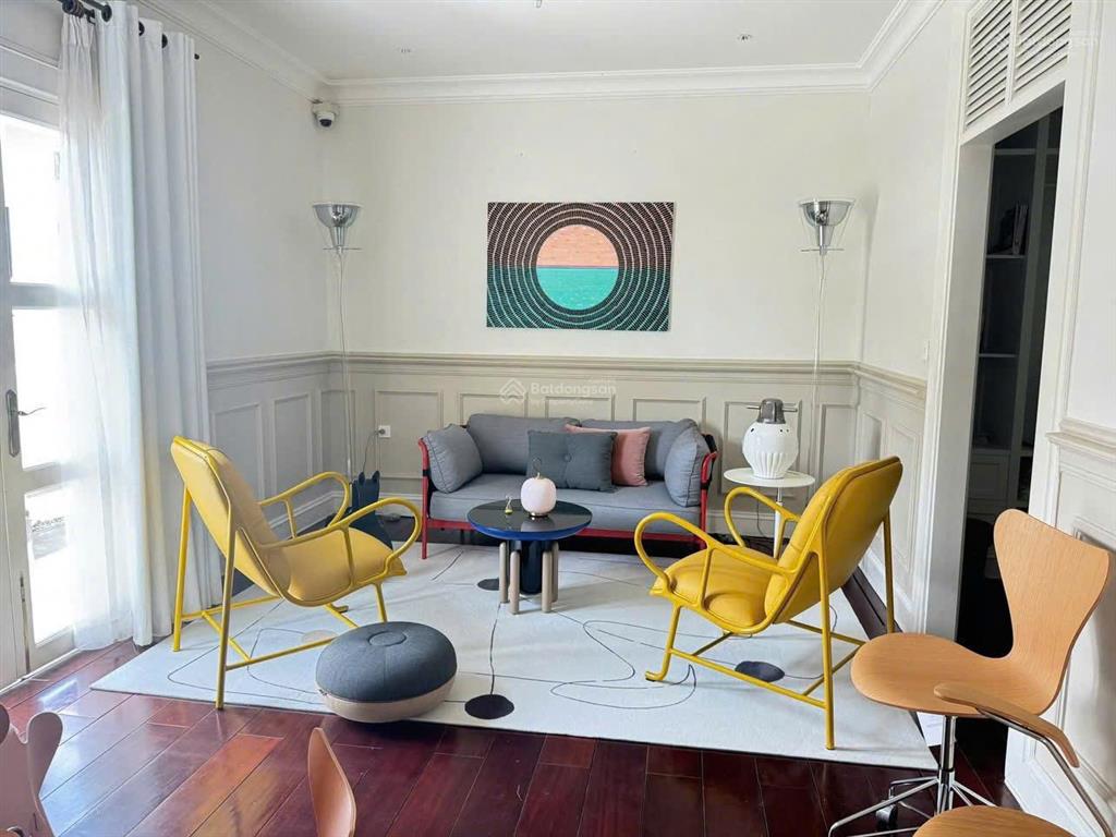 Bán biệt thự view đẹp, 108 tỷ, 368m² tại đường nguyễn văn hưởng, phường an khánh, q2, hcm