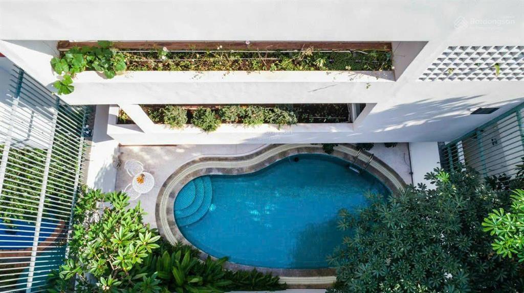 Bán gấp biệt thự 295m2, 110 tỷ ở nguyễn văn hưởng, p. thảo điền, q2, tp.hcm hot!