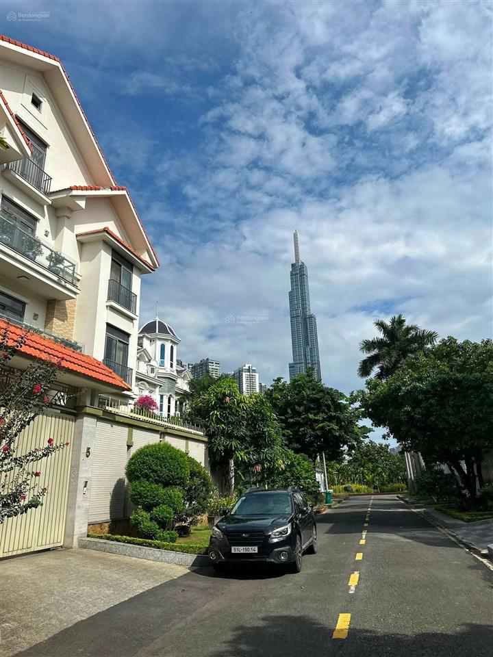 Bán biệt thự mặt tiền thảo điền, dt 28x68m, kc hầm + 3 tầng, hồ bơi, giá 133tr/m2