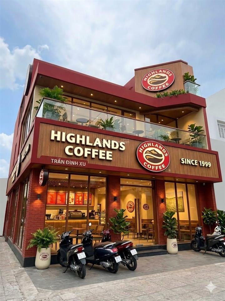Bán gấp nhà mặt tiền ngang lớn trần đình xu, quận 1, dt 12x18m, hđt 150tr, giá 108 tỷ