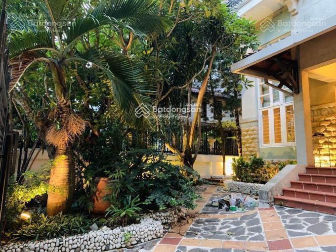 Bán biệt thự 3 tầng tại thảo điền, 105 tỷ, 319 m2, pháp lý đầy đủ