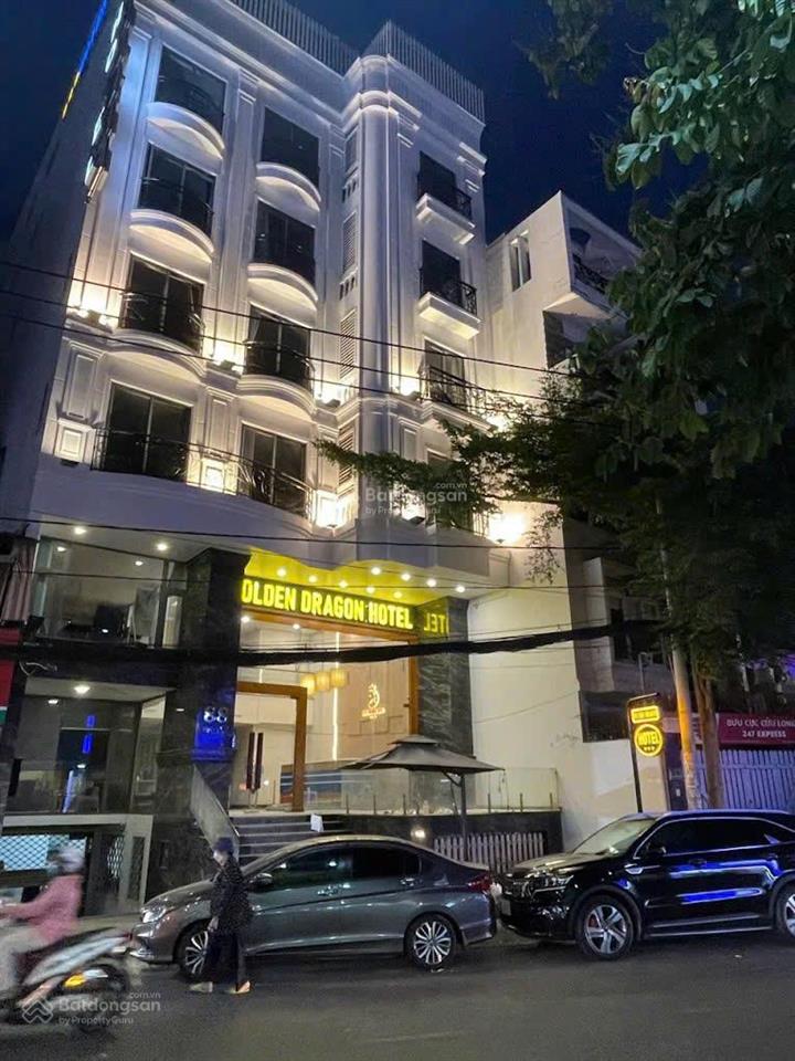 Bán gấp tòa khách sạn khu vip sân bay mặt tiền yên thế. hầm 6 tầng, 12x25m, hđt 350tr