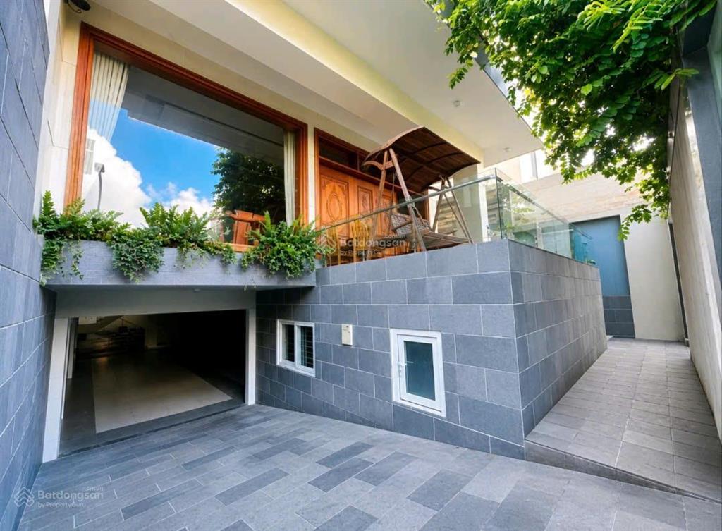 Bán biệt thự 200m2 tại 36c, an phú, q2, giá cực chất 65 tỷ vnd
