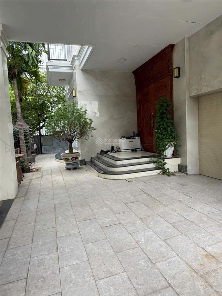 Biệt thự vip khu compound 153 nguyễn văn hưởng, dt 352m2, 4 tầng, giá 125 tỷ thương lượng