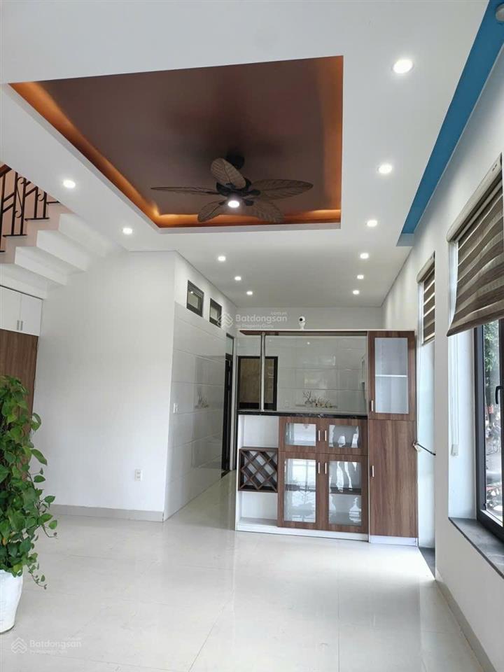 Mình chính chủ cần bán nhà 3 tầng kiên cố, góc 2 mặt thoáng mát thôn la bông xã hòa tiến