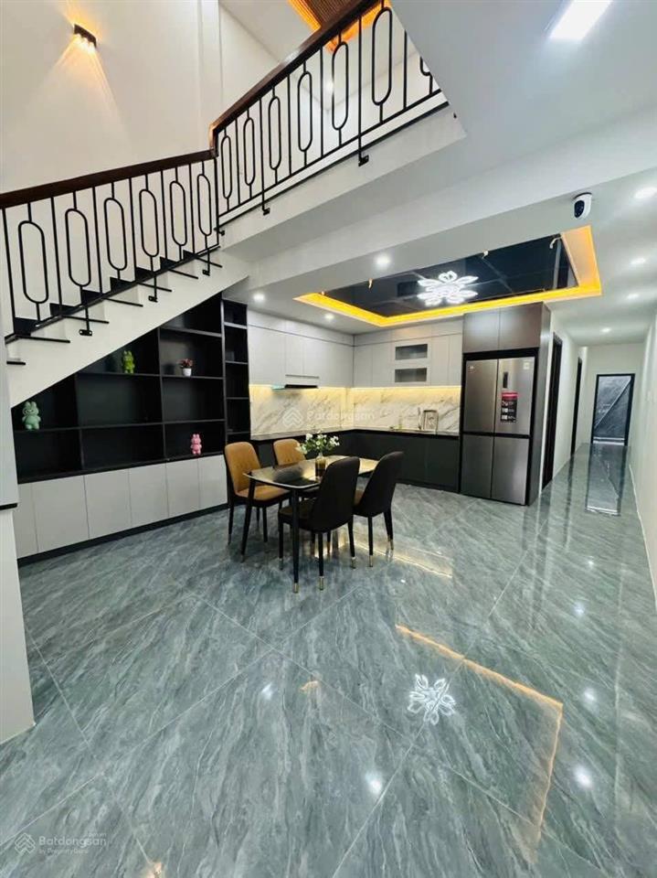 Mình chính chủ chào bán siêu phẩm nhà 2 mê lệch kiệt ô tô tải nhẹ kiệt 1082/ trường chinh