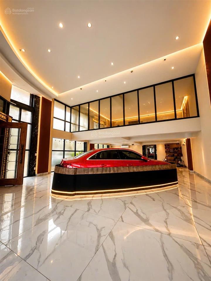 Mình chính chủ cần bán toà nhà văn phòng cc kết hợp penthouse sang trọng lô góc mặt tiền phạm hùng