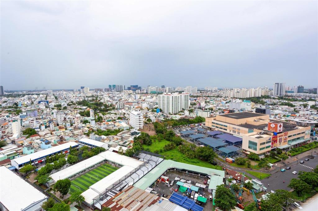 Bán căn 2pn ở sunrise city 67m2 chỉ 5,3 tỷ nhà đẹp.  0937 781 ***