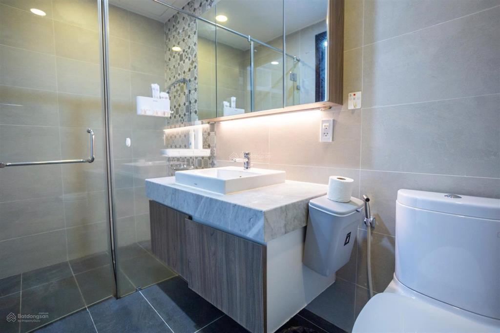 Bán căn 2pn ở sunrise city 67m2 chỉ 5,3 tỷ nhà đẹp.  0937 781 ***