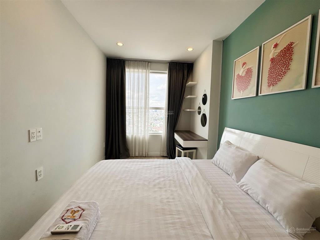 Tôi cho thuê căn 3pn sunrise city north giá rẻ chỉ 20tr/tháng ở liền.  0937 781 ***