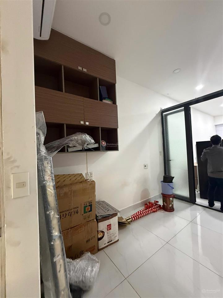 Cho thuê căn 50m2 nội thất văn phòng 14tr/tháng  0937 781 ***