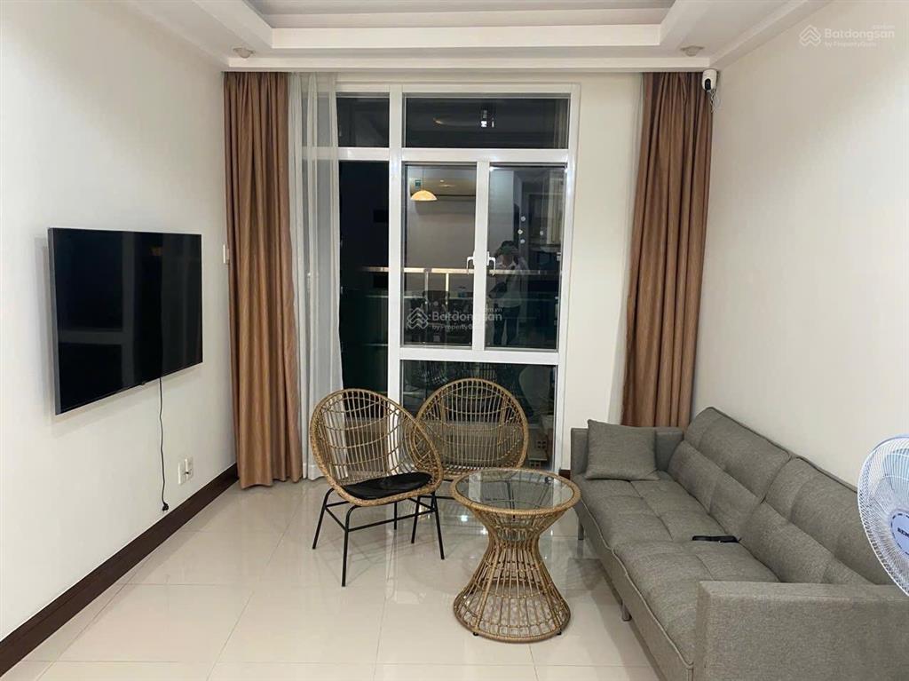 Bán nhà có ban công phòng khách, cc him lam riverside 2pn 2wc 96m giá 6.8ty  0937 781 ***