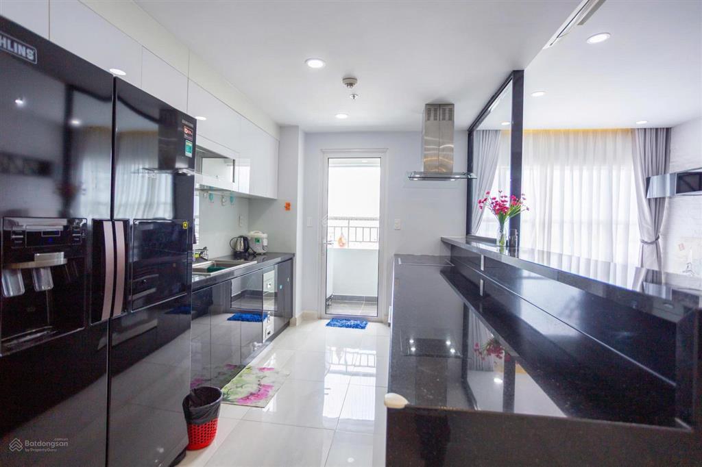 Nổi bật lúc này, 99m sunrise city chỉ 7,7 tỷ lầu cao view đẹp, full nội thất,  0937 781 ***