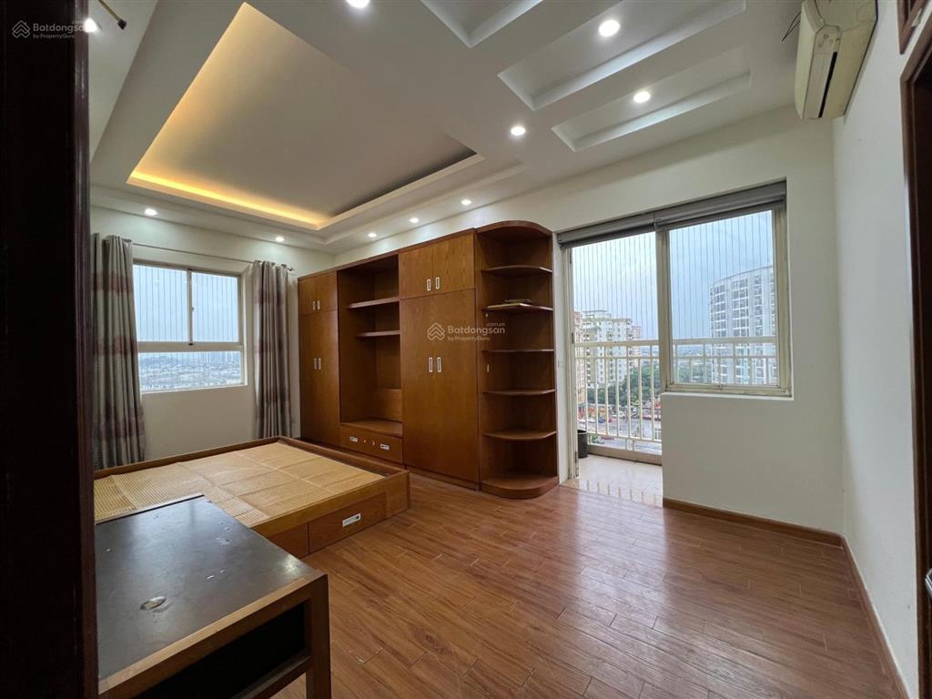 Cho thuê căn hộ 3pn, 2wc, 117m2, full nội thất tại sunrise building 3, thoáng mát tiện đi lại
