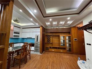 Cho thuê căn hộ 3pn, 2wc, 117m2, full nội thất tại sunrise building 3, thoáng mát tiện đi lại