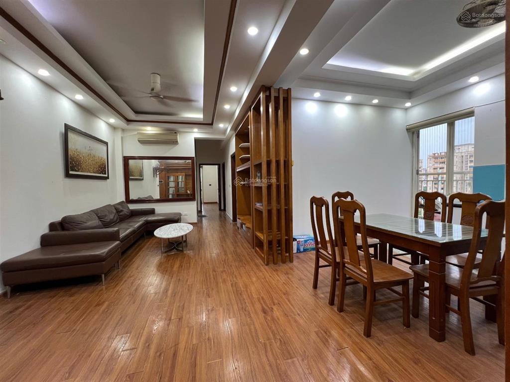 Cho thuê căn hộ 3pn, 2wc, 117m2, full nội thất tại sunrise building 3, thoáng mát tiện đi lại