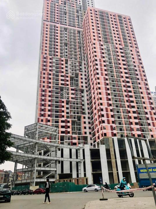 Duy nhất 1 căn hộ diện tích 154m2 có sân vườn gần 20m2 giá 7 tỷ(46tr/m2) mặt đường tố hữu.