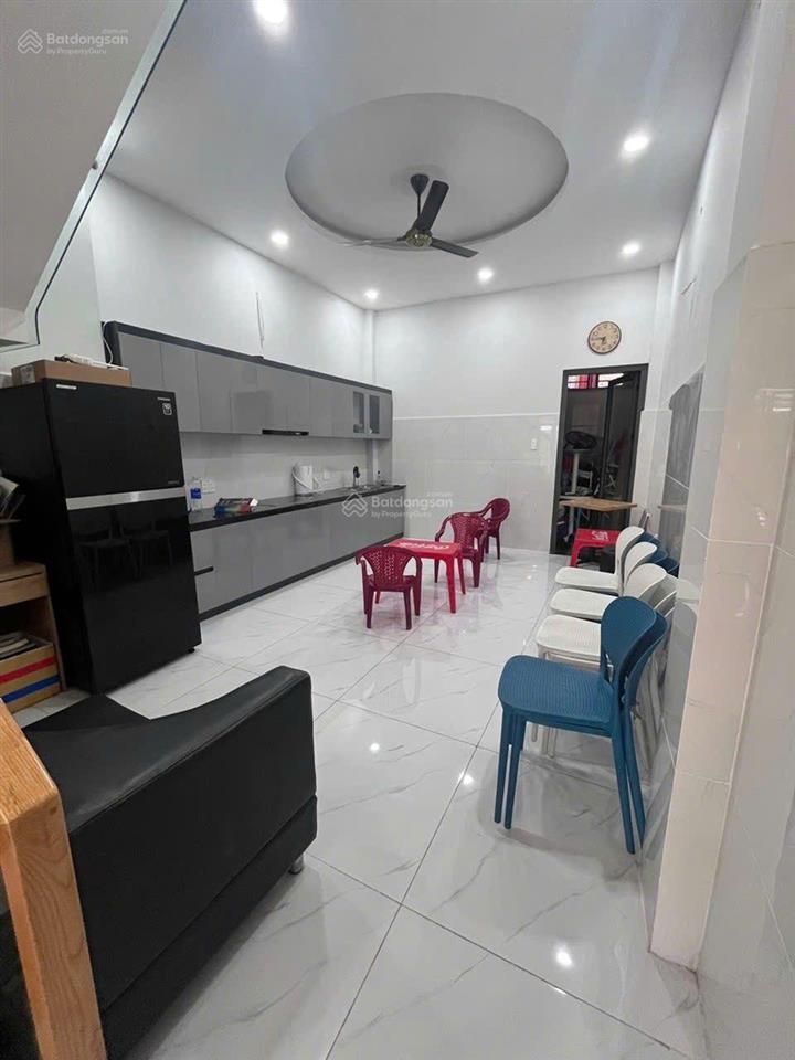 Ngay khu vip ttq9  bán nhà mới đẹp  lê văn việt  3tầng  69m2(4m x 17,2m)  hxh 5m  giá 6.18tỷ