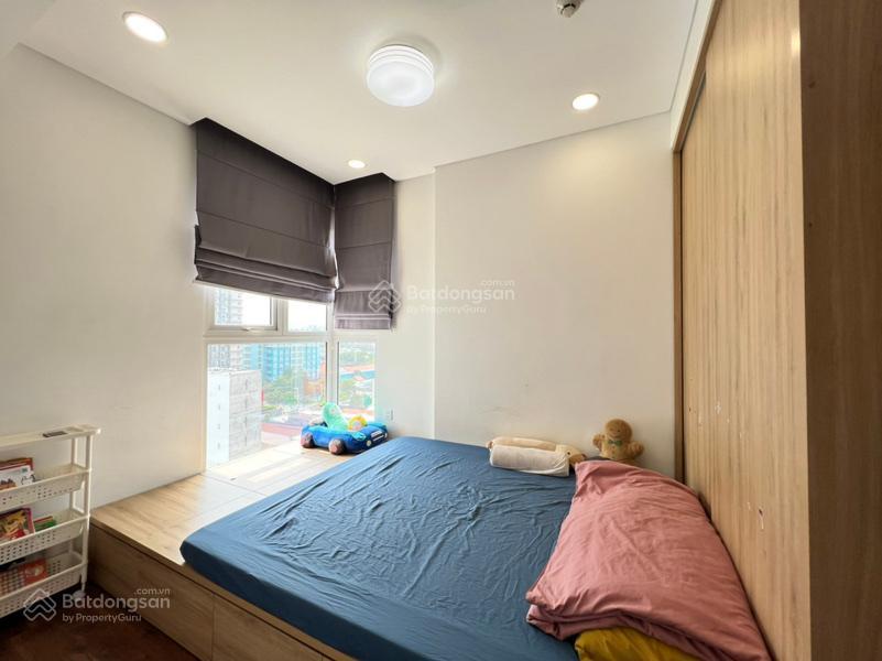 Bán cc the golden star 2pn2wc68m2 giá 2tỷ440