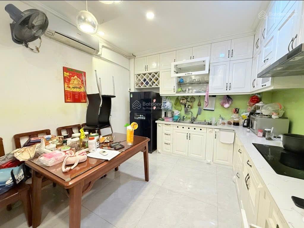 Hẻm thông bùi đình túy  4 tầng btct  10m ra hxh thông  54,8m², chỉ 8 tỷ tl