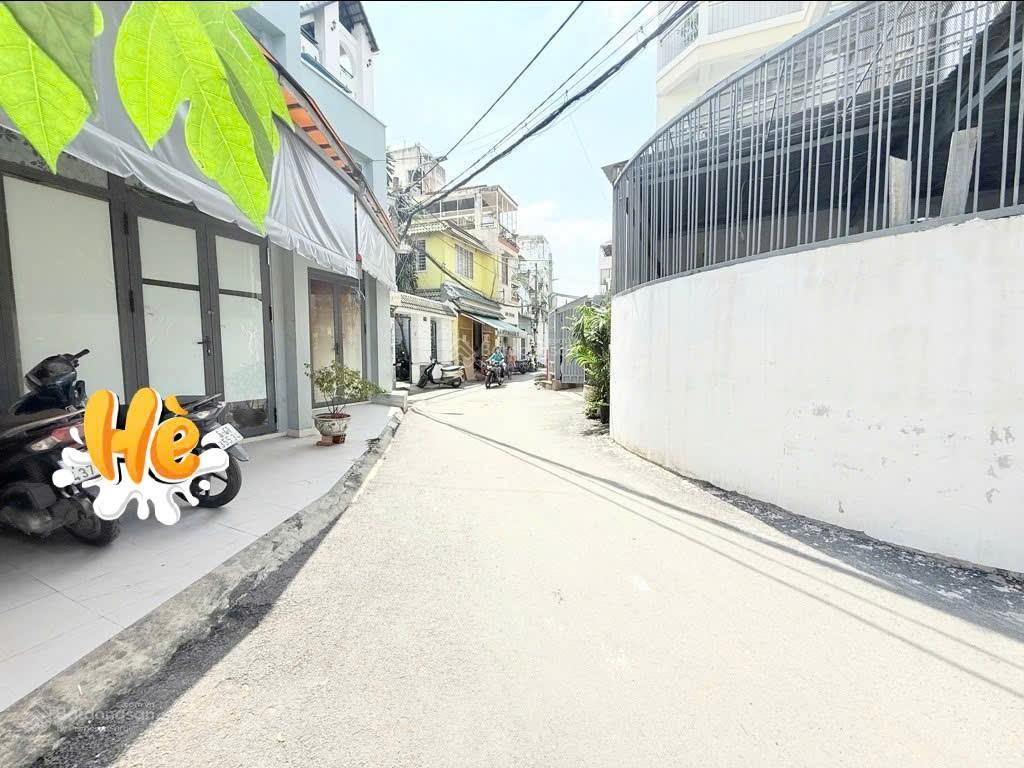 Hẻm thông bùi đình túy  4 tầng btct  10m ra hxh thông  54,8m², chỉ 8 tỷ tl