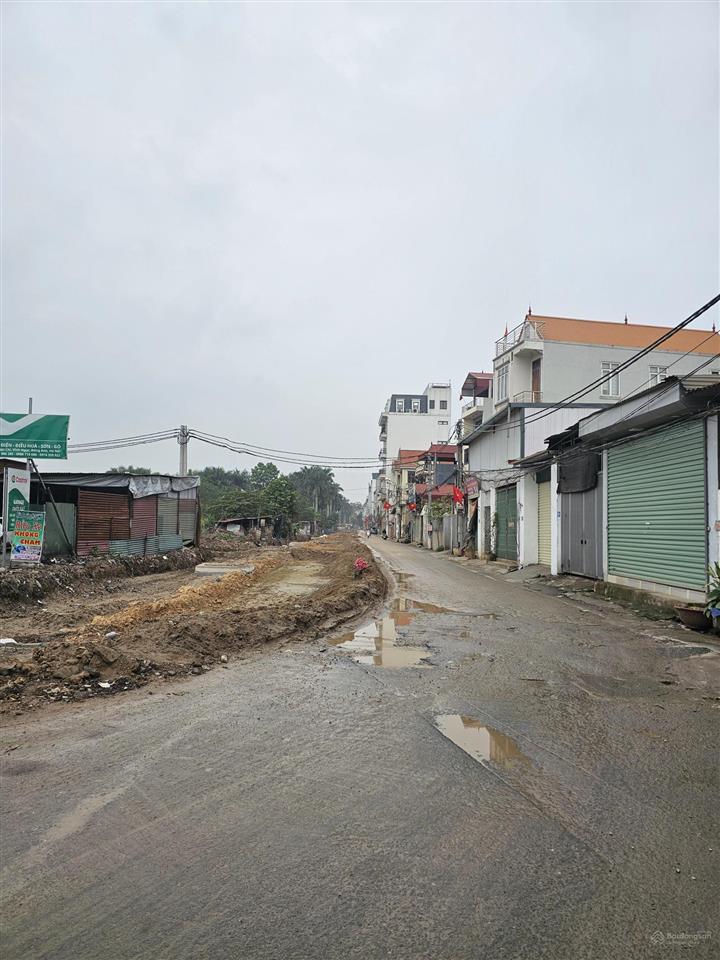 Chính chủ cần bán đất sổ đỏ 70m2 .ai thiện chí mua thì  , ko qua trung gian