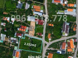 Bán đất vị trí đẹp gần biển dốc lết