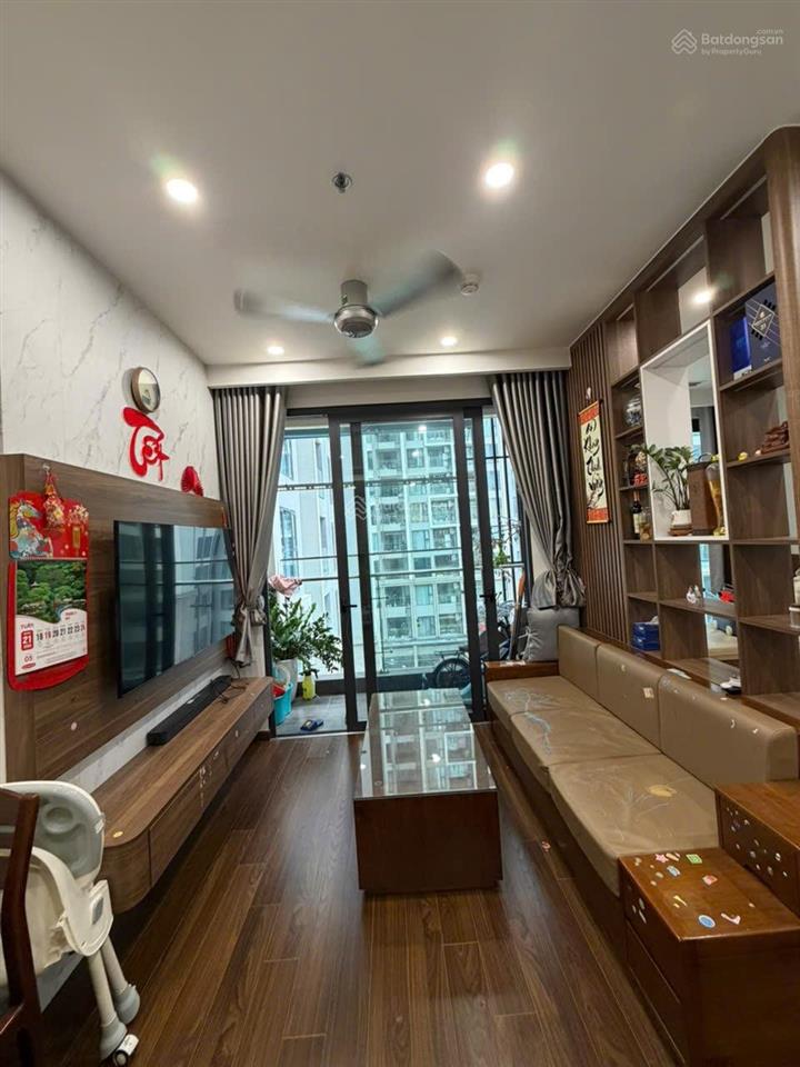 Chính chủ bán căn góc , full nội thất, sẵn sổ, toà b. masteri